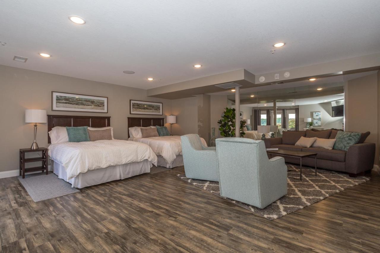River View Lodge Le Claire Экстерьер фото