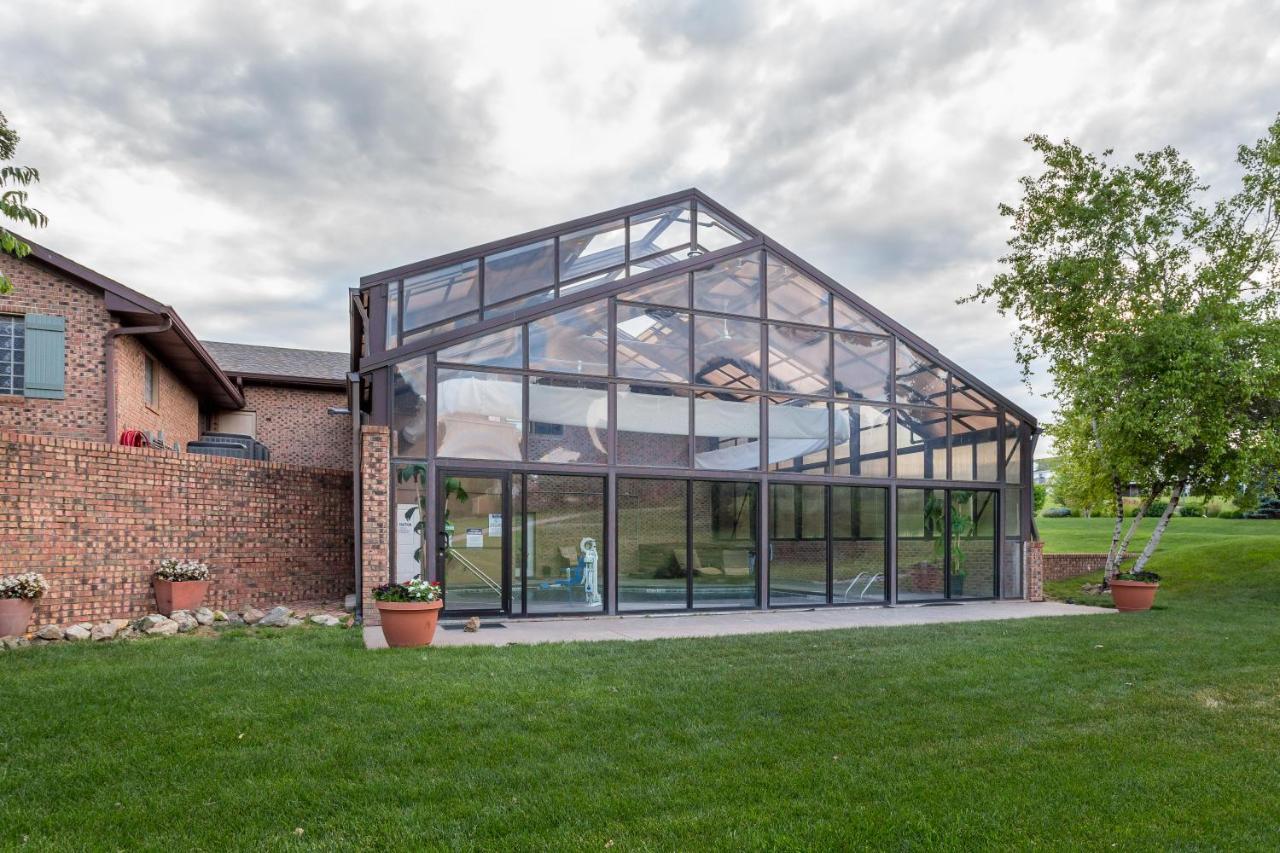 River View Lodge Le Claire Экстерьер фото