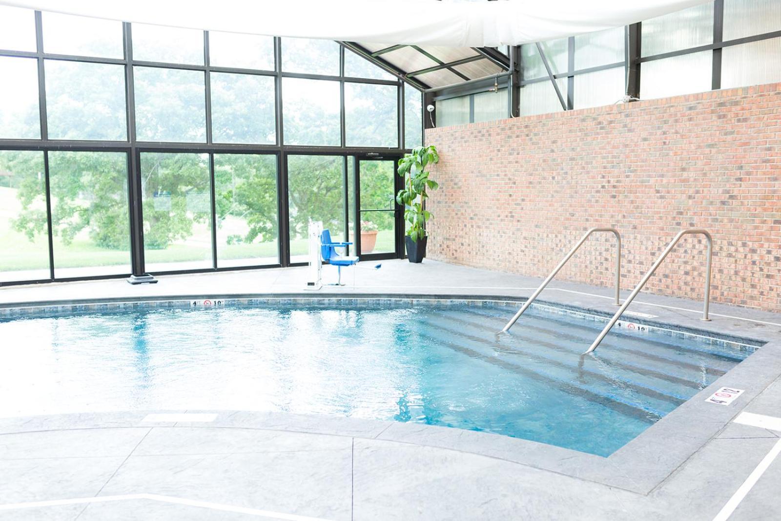 River View Lodge Le Claire Экстерьер фото